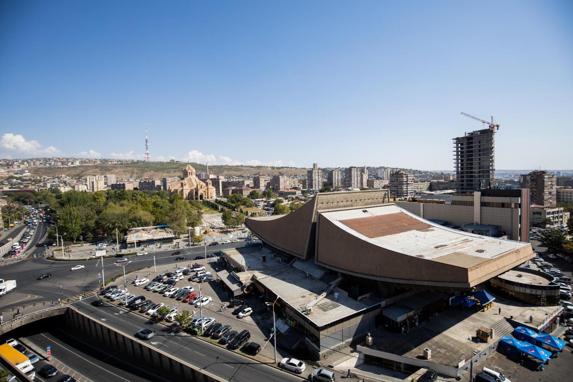 Hotel Tigran Mets Yerevan Exterior photo