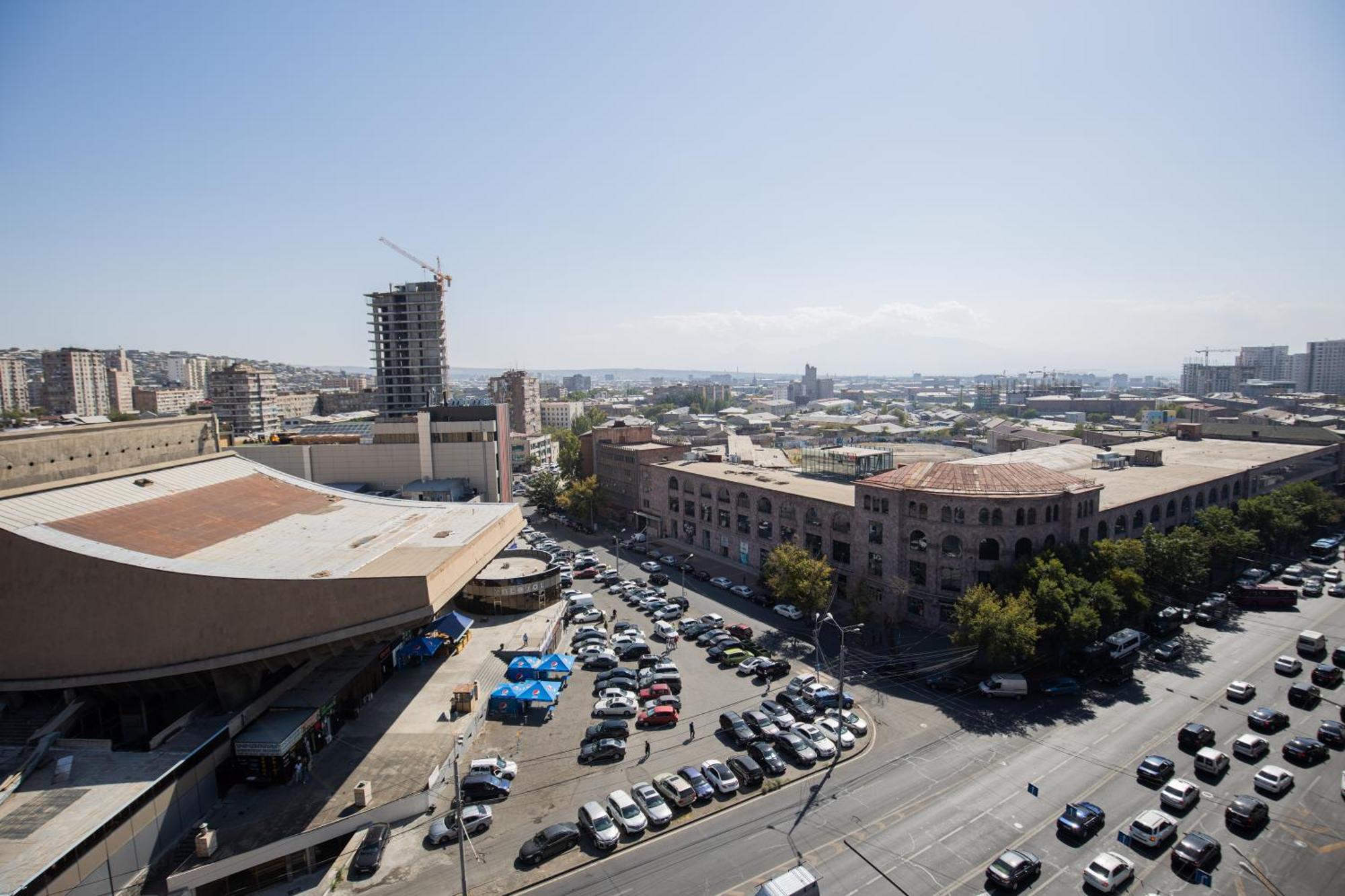 Hotel Tigran Mets Yerevan Exterior photo